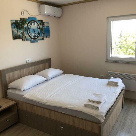 Kubi Hotel Struga Exterior photo